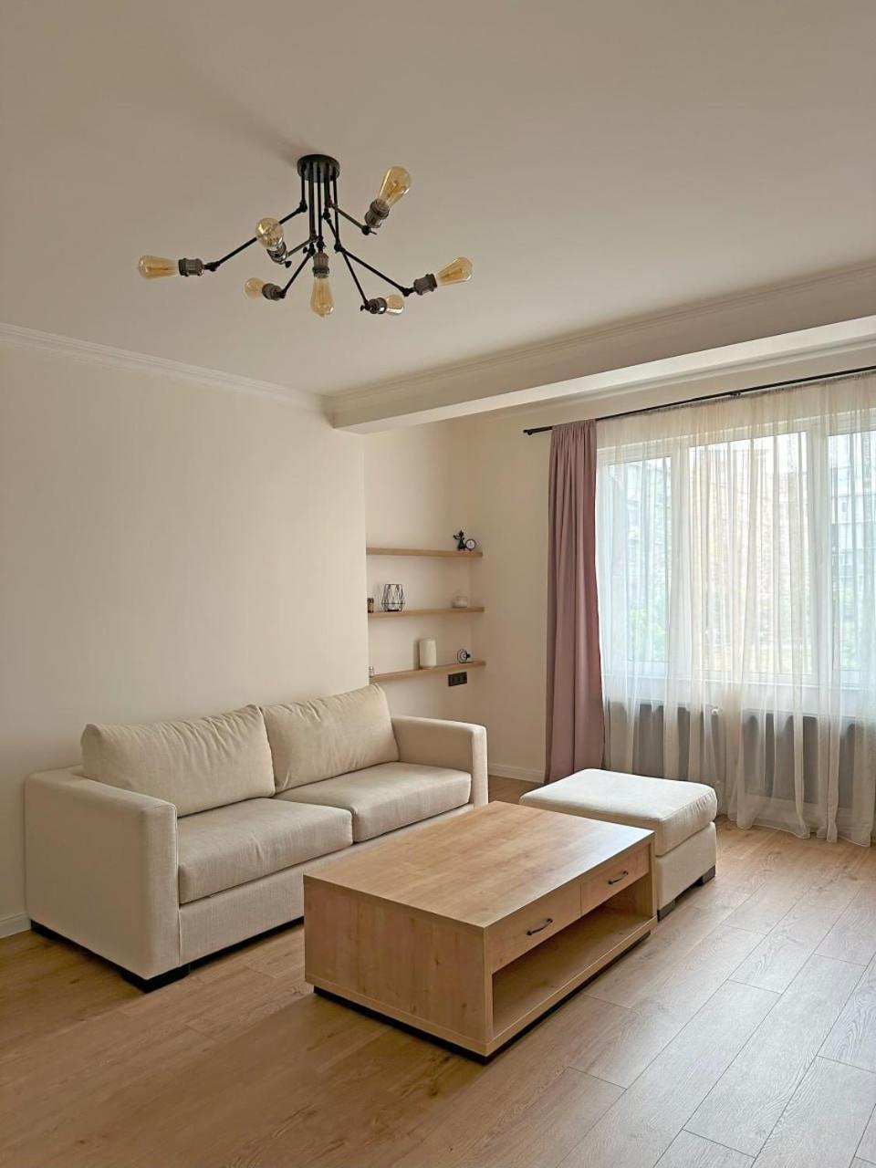 Апартаменты City Center Living In Ереван Экстерьер фото